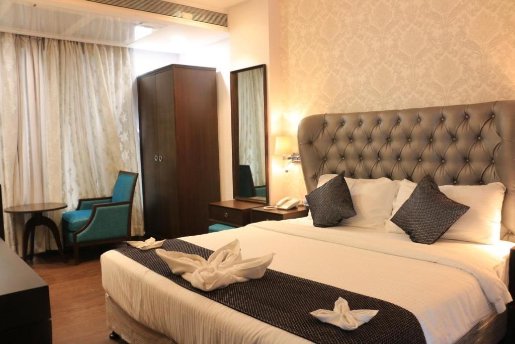 Jalsa Hotel & Banquets,Indore Exterior photo
