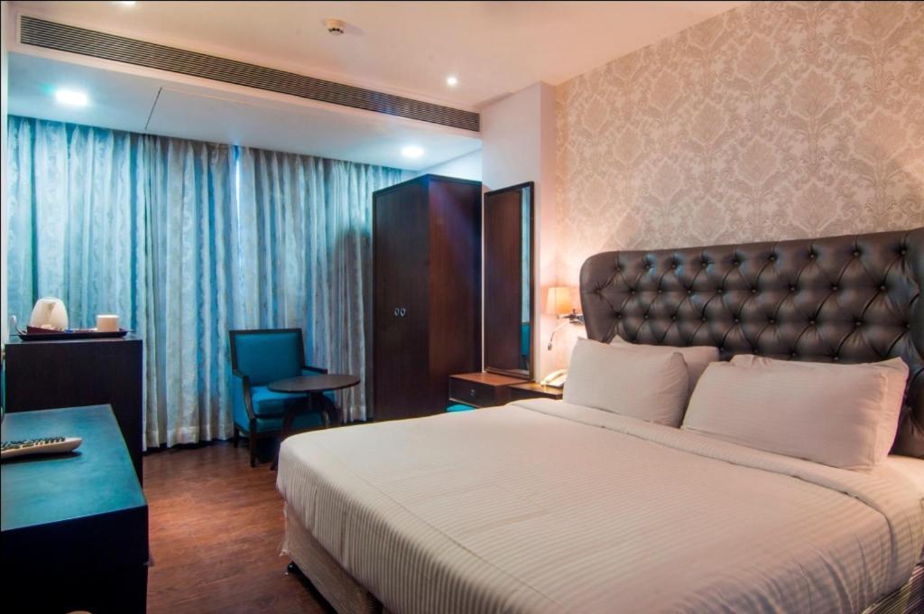 Jalsa Hotel & Banquets,Indore Exterior photo