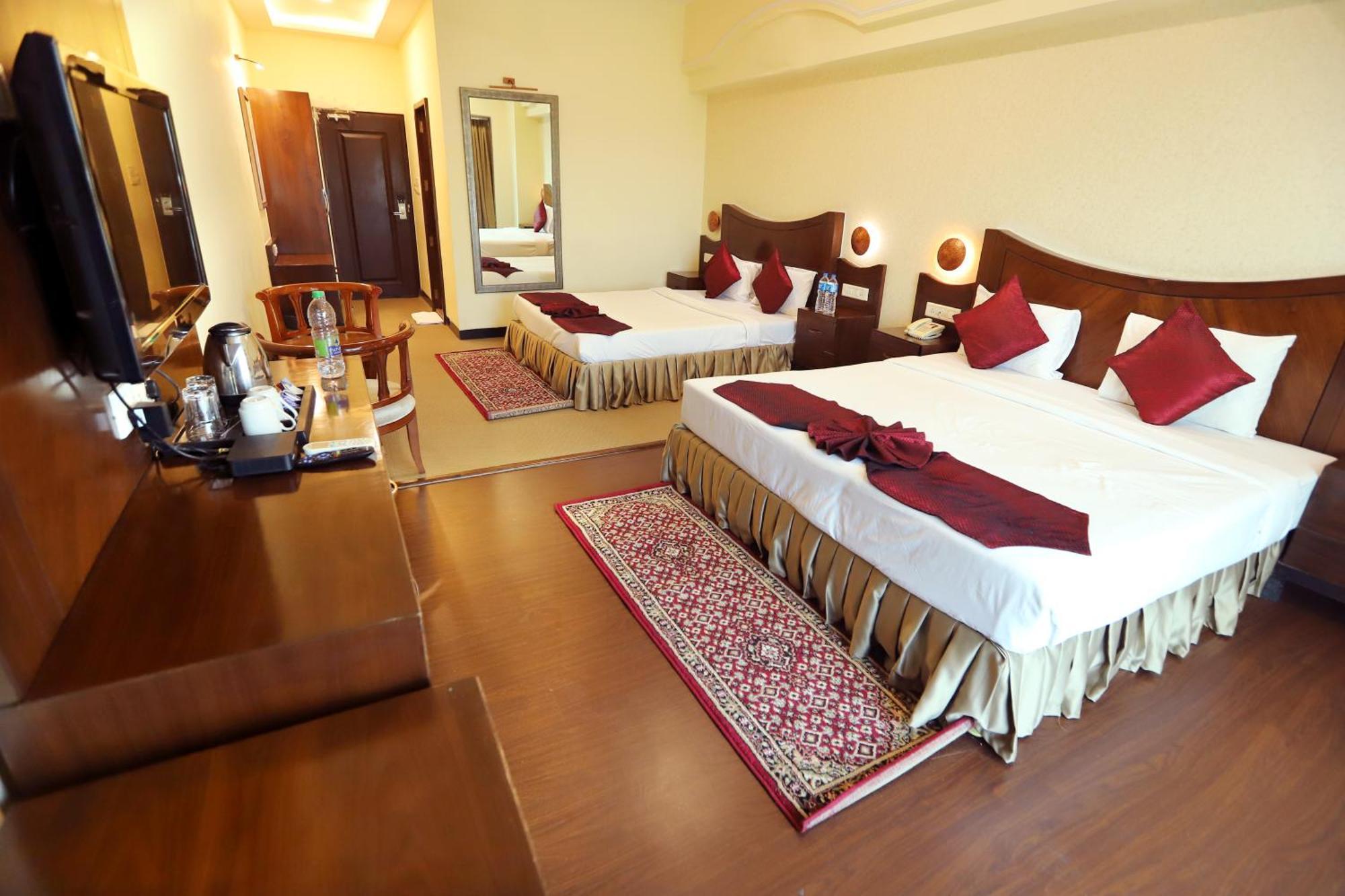 Jalsa Hotel & Banquets,Indore Exterior photo