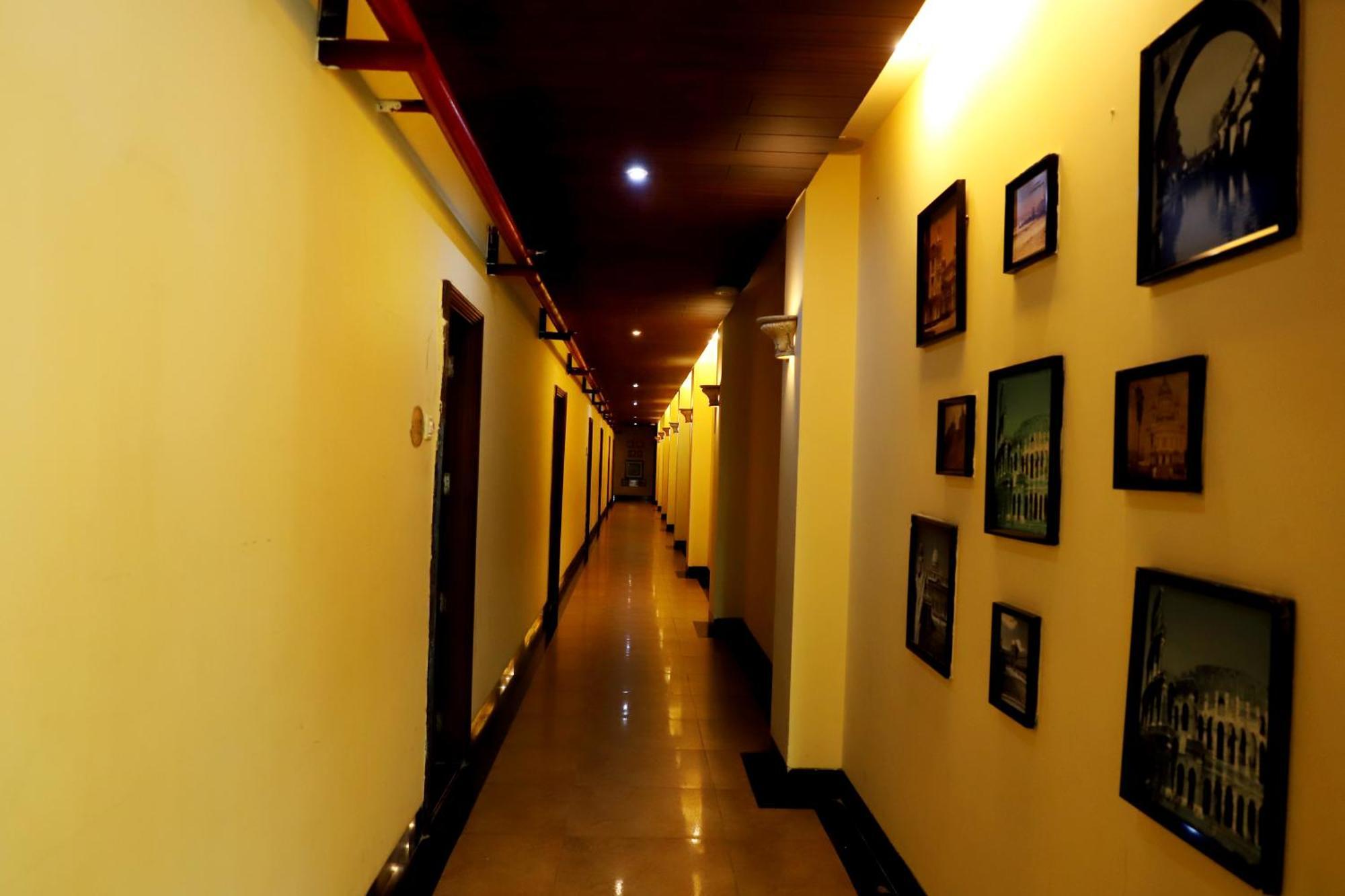 Jalsa Hotel & Banquets,Indore Exterior photo