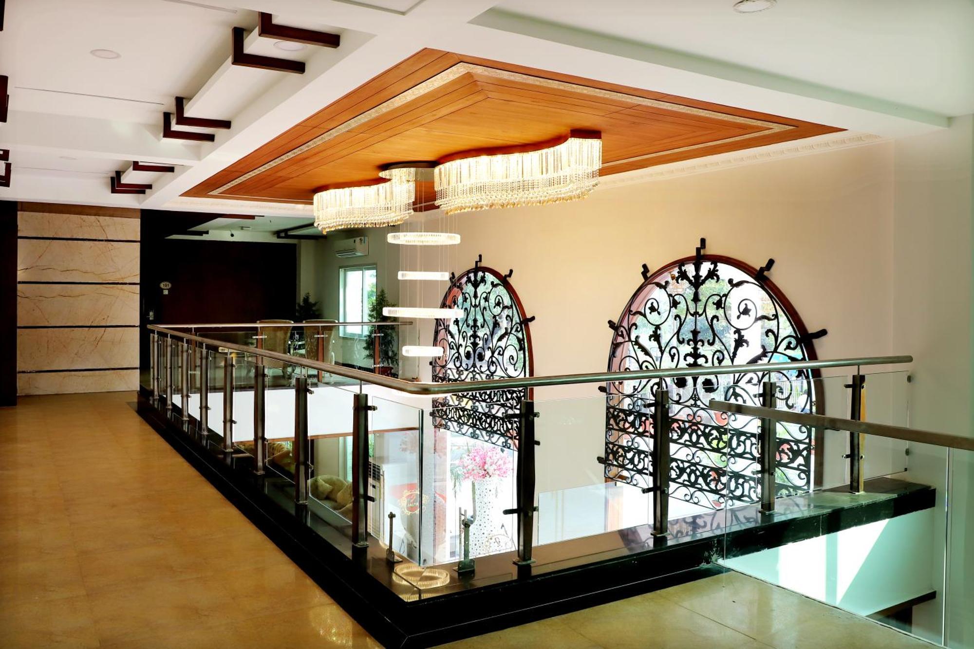 Jalsa Hotel & Banquets,Indore Exterior photo