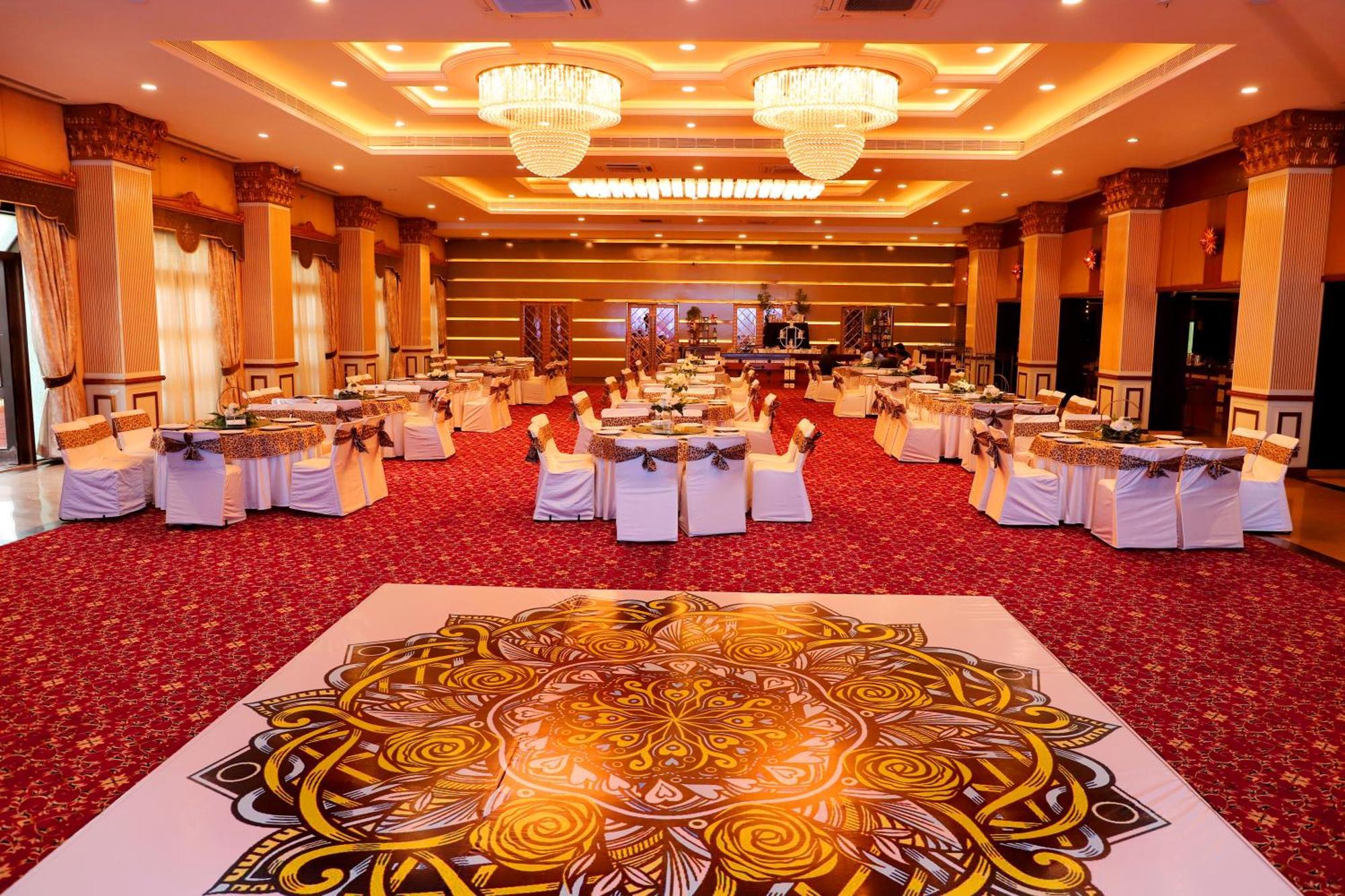Jalsa Hotel & Banquets,Indore Exterior photo